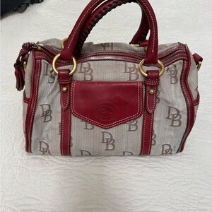 listing-status-banner